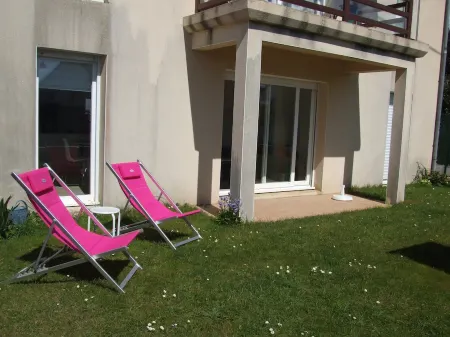 Le Conquet - near village, beaches and shops Отели в г. Ле-Конке