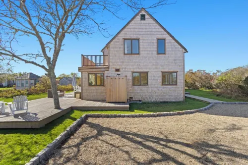 West of Town, a quiet corner of luxury