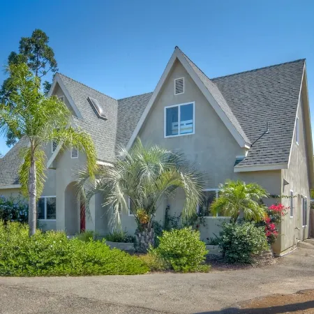 Two Homes, One Lot Sleeps 18, Pool & Hot Tub Private Villa, 9 Miles from Beach.