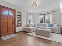 Cottage on Park - Close to Lake! Hotels in Fairfield County