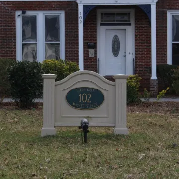 Timeless Elegance with Modern Luxury: Historic 6-BR Home plus attached 1-BR Apt