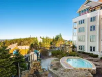 Seneca Lodge in Snowshoe Village - Steps to Ski Slopes 에드레이 호텔