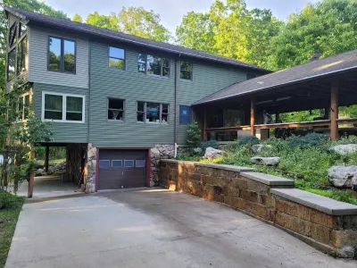 Lake House at Teter Creek