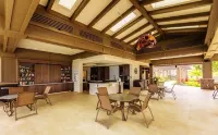 Wailea Ekahi 10C - Close to Main Pool & Beach! Spacious condo -Sleeps Up to Four