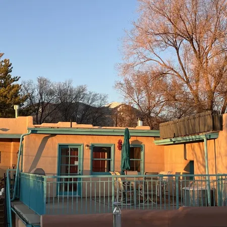 Rooftop Apartment, Downtown Taos, 3 bedroom/2bath. Can't beat this location.
