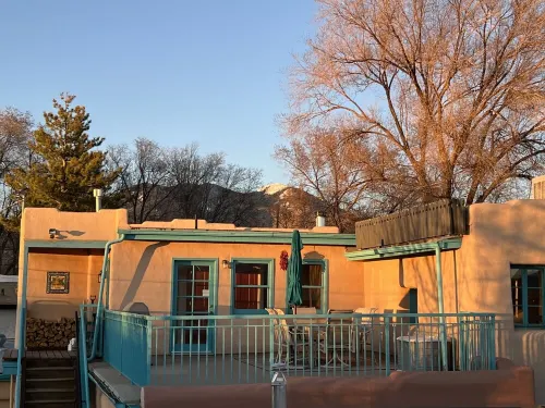 Rooftop Apartment, Downtown Taos,  3 bedroom/2bath.  Can't beat this location. - 3-نجوم