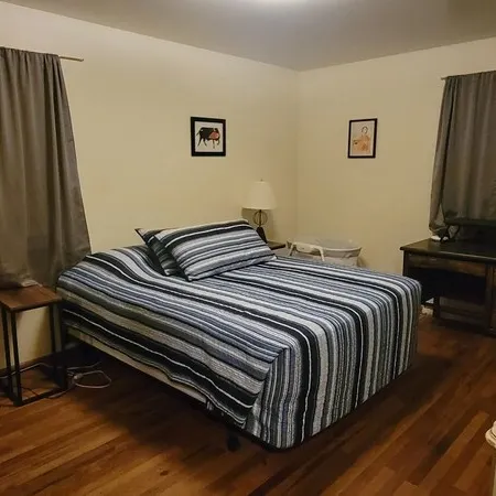 Big, Comfy Home near Parks and UW East Campus