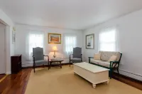 Great Family Home near Beaches and Marina! - Homestays