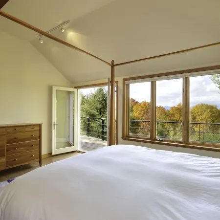 Spectacular Stowe Home for Fun Family Vacations! Eco friendly/ EV Charging!