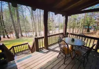Private Cozy Log Cabin minutes from Lake George