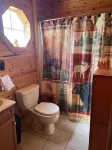 Boo Boo's Cabin - Charming Lake Front Cabin located 5 miles to Helen, GA!