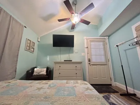 Bindy’s Bungalow Studio