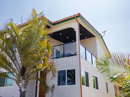 Foreverview Enjoy Views from Covered Patio While Ocean Breeze Flows Around You!