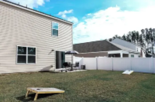 Kenzie’s Corner | Modern | Comfort | Resort