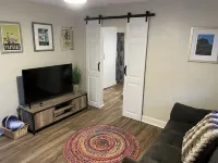 Parkside Cottage on Bidwell Park! Enjoy the trails and perfect location to all! Hotels in Chico