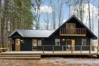 Beautiful Chalet at Schuss Mtn. - Golf, Wine, Torch Lake, Lake Bellaire, Shorts