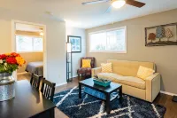 Explore Bellingham, minutes Airport WWU & Downtown Hotels near Bellingham International Airport