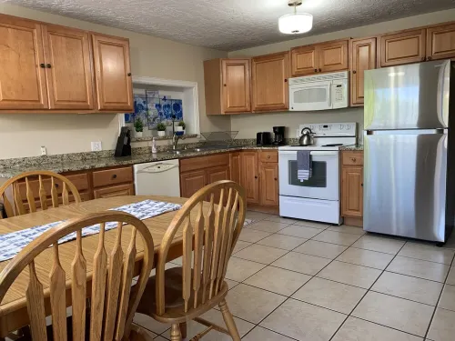 Lovely 3 bedroom house with Ping Pong Table and Patio