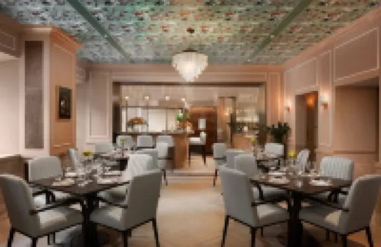 斯特拉多姆之家，傲途格精選