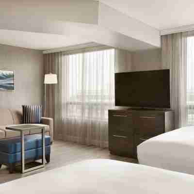 Embassy Suites by Hilton Montreal Airport Rooms