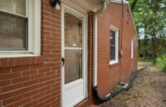 Duke East Campus 1BR Markham