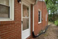 Duke East Campus 1BR Markham