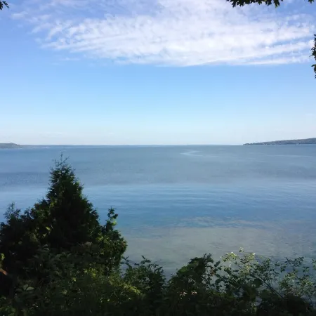 "Longview": FLX Lakefront Cottage w/Beachfront, Dock & Complimentary FLX Wine!