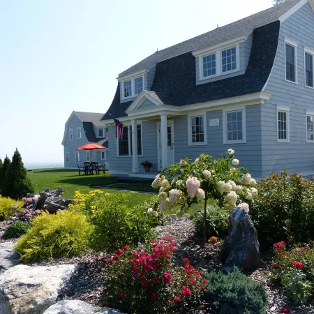New Cottage Perfect for a Peaceful and Quiet stay on the Ocean with Beach