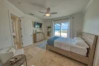 BREATHTAKING BEACH HOUSE