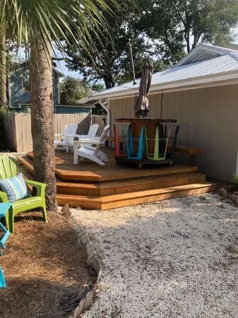 Discounted Fall Rates:  3 Minutes Walk to Beach. Bikes, Umbrellas, Wagons! Отели рядом с достопримечательностью «St Simons Island»