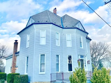 Shenandoah Views_All Suites_Spa tub_Near Caverns
