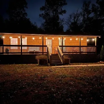 The Overlook Cabin: Breath-taking Views & King Bed
