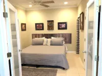 Clean and Relaxing!!   3 King Suites!!  Home with everything you need 키웨스트 열대우림 식물원 주변 호텔