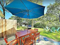 Walk to Beach - Renovated Cape Cod Ranch - 3 Bed w/ Game Room, Central AC & WiFi
