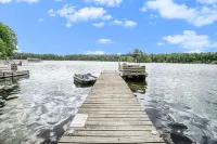 Beautiful Lake House -11 miles from Traverse City on Spider Lake - Pets welcome!