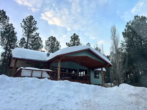 Quadmanor is Located in Munds Park Az, Inbetween Flagstaff and Sedona