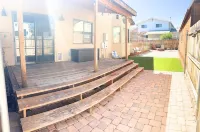 2BR 1B guest house. Convenient location, pet friendly, amazing views!