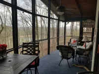 Cozy Mountain Retreat! Lake & Mountain Views, Pet friendly! Fiber internet!!