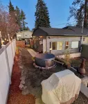 Sunset Ridge, Near Downtown, Hot tub, Outdoor Living, all with Panoramic View,