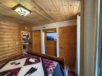 Downtown, Nice Furnishings, Clean & Cozy, W/ Fireplace, Indoor & Outdoor Pools