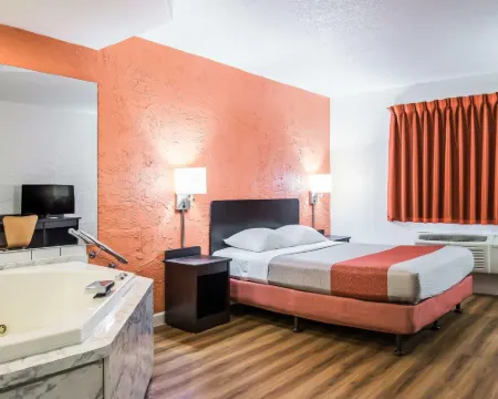 Motel 6 Naperville, IL Hotels in Naperville