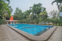RedDoorz Plus @ Hotel Negeri Baru Lodaya Puncak Hotel dekat Bale Prabu Siliwangi