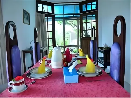 Sewu Padi Hotel Отели рядом с достопримечательностью «Base camp pakem raya»