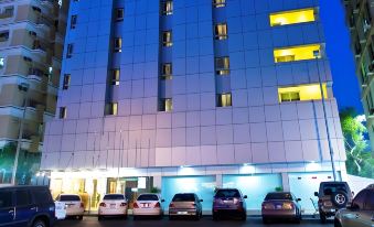 Phoenix Plaza Hotel Apartments
