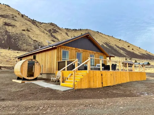 Explore Oregon Outback - Sauna - Stargaze - WIFI - Bird Watching Enthusiasts