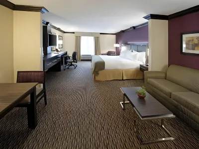 Holiday Inn Express & Suites Clearfield Hotels in Lawrence Township