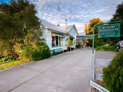 Butlers Guesthouse Hotels in Birregurra