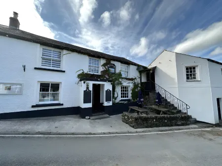 The Ship Inn Lerryn Отели рядом с достопримечательностью «Замок Рестормель»