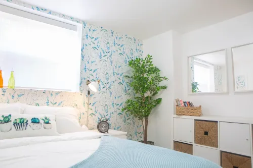 Cozy 2BR/2BA Apt w/ Private Patio – 1 Stop to Manhattan!