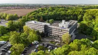 Grand Hotel Gosforth Park فنادق في 